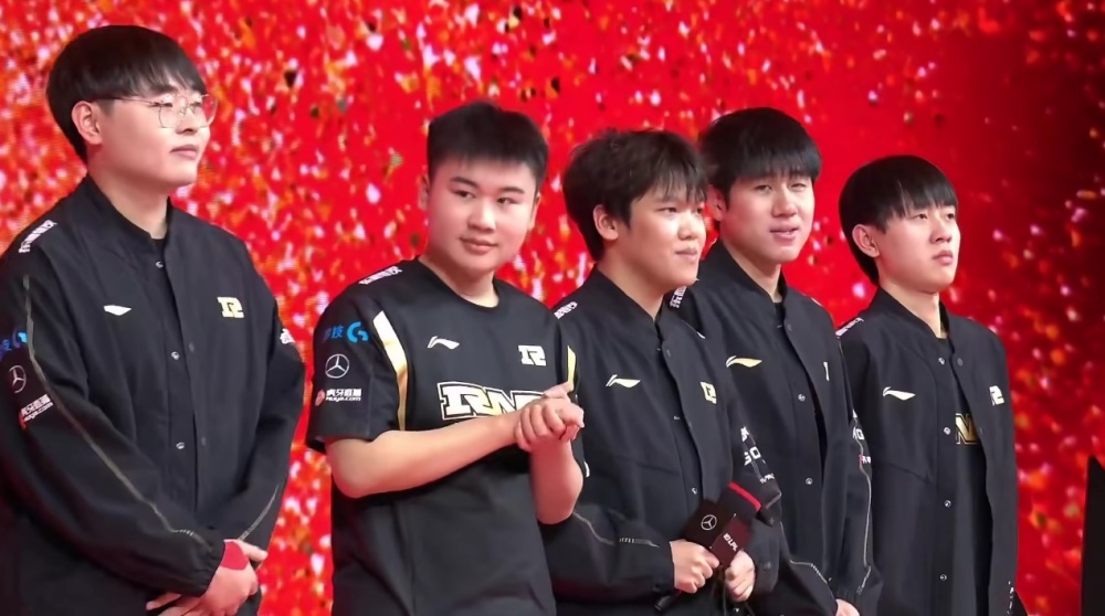 川女篮的胜 川女篮的胜