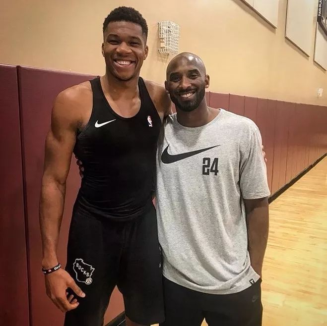 与故事交替 与故事交替