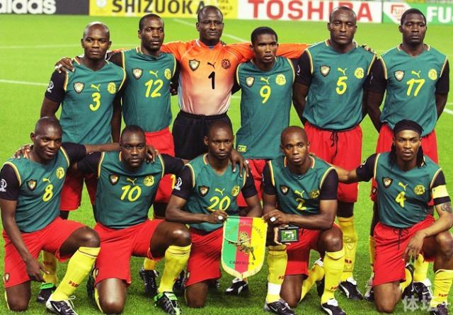 福克斯借中 福克斯借中